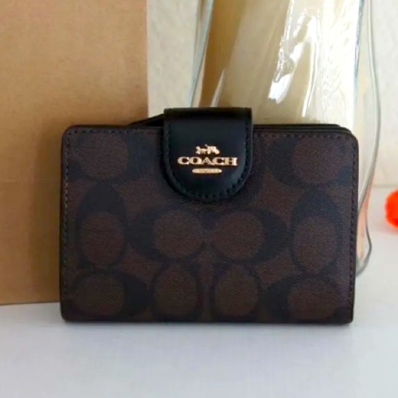 Coach Medium Corner Zip Wallet In Signature Canvas - Picture 7 of 11